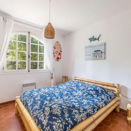 Charmante A La Vigne Avec Piscine - Fr-1-736-72 Villa